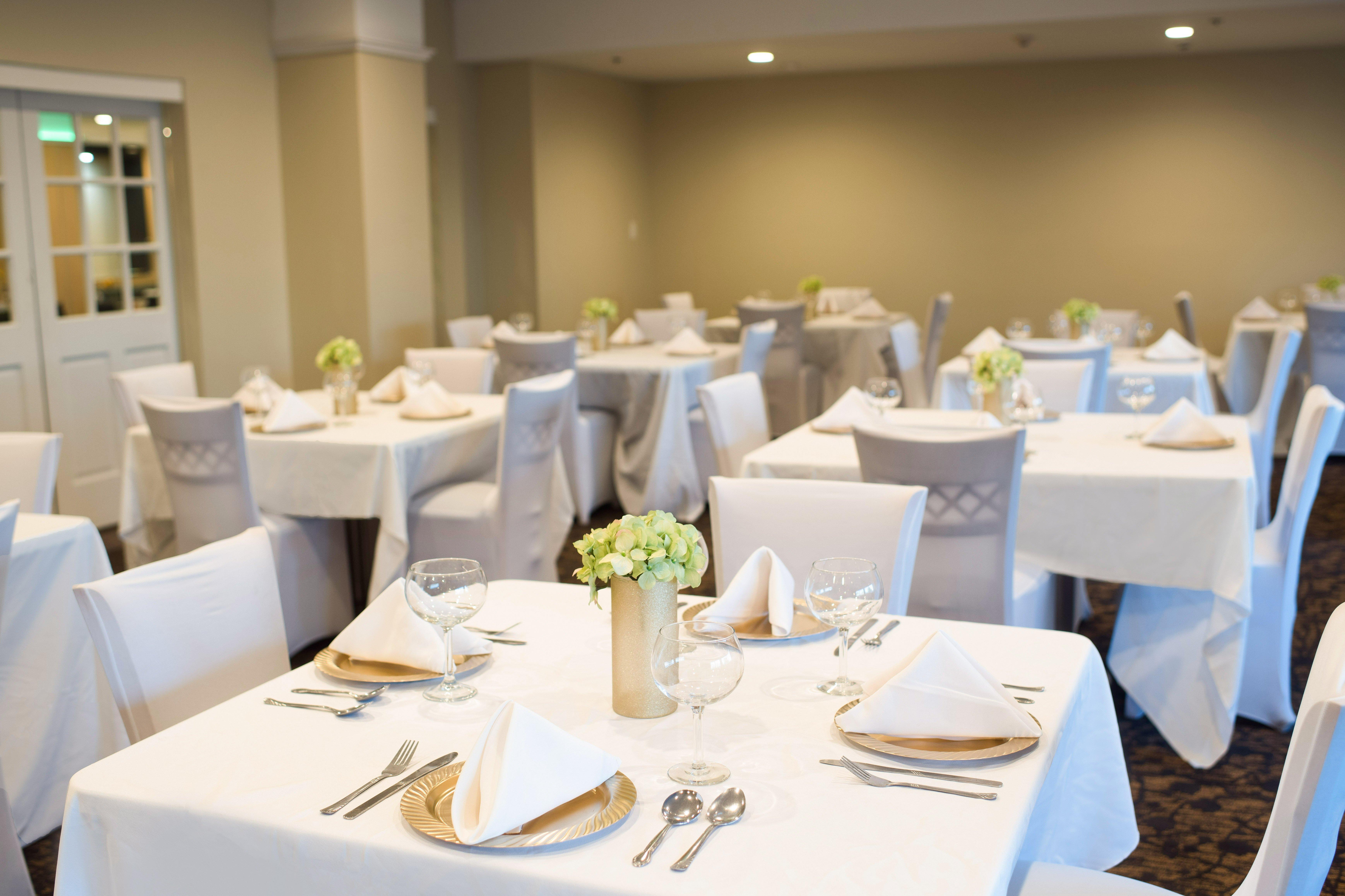 Holiday Inn Birmingham-Airport By Ihg Bagian luar foto