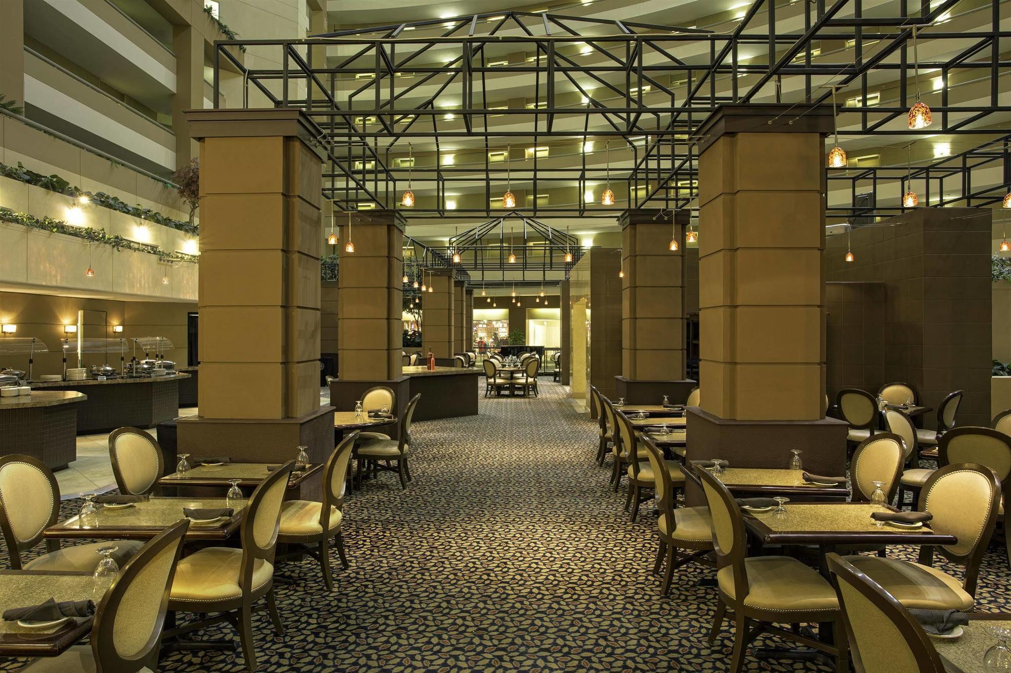 Holiday Inn Birmingham-Airport By Ihg Bagian luar foto