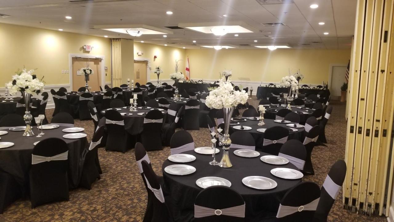Holiday Inn Birmingham-Airport By Ihg Bagian luar foto