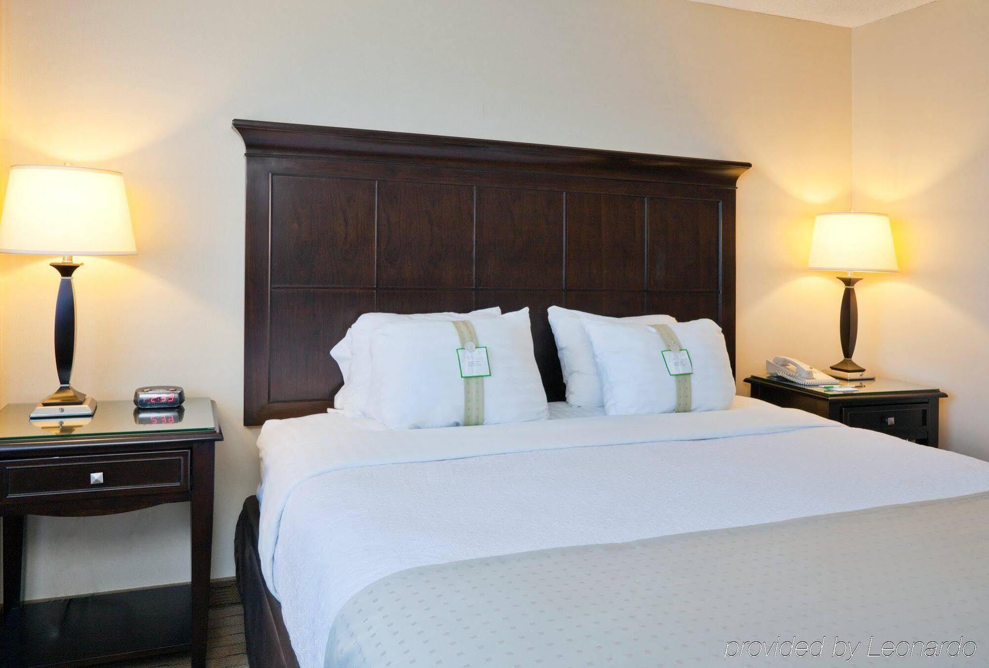 Holiday Inn Birmingham-Airport By Ihg Bagian luar foto